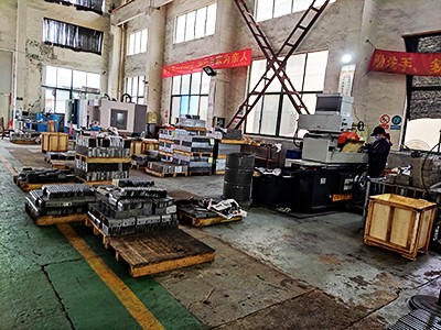 折彎機(jī)夾模板